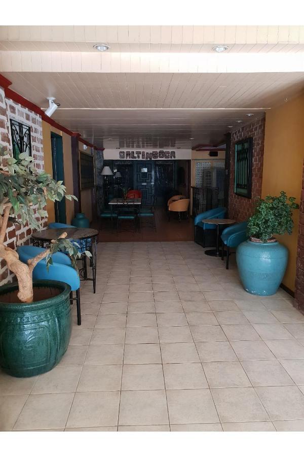 Saltimboca Tourist In Hotel Bacolod Exterior foto