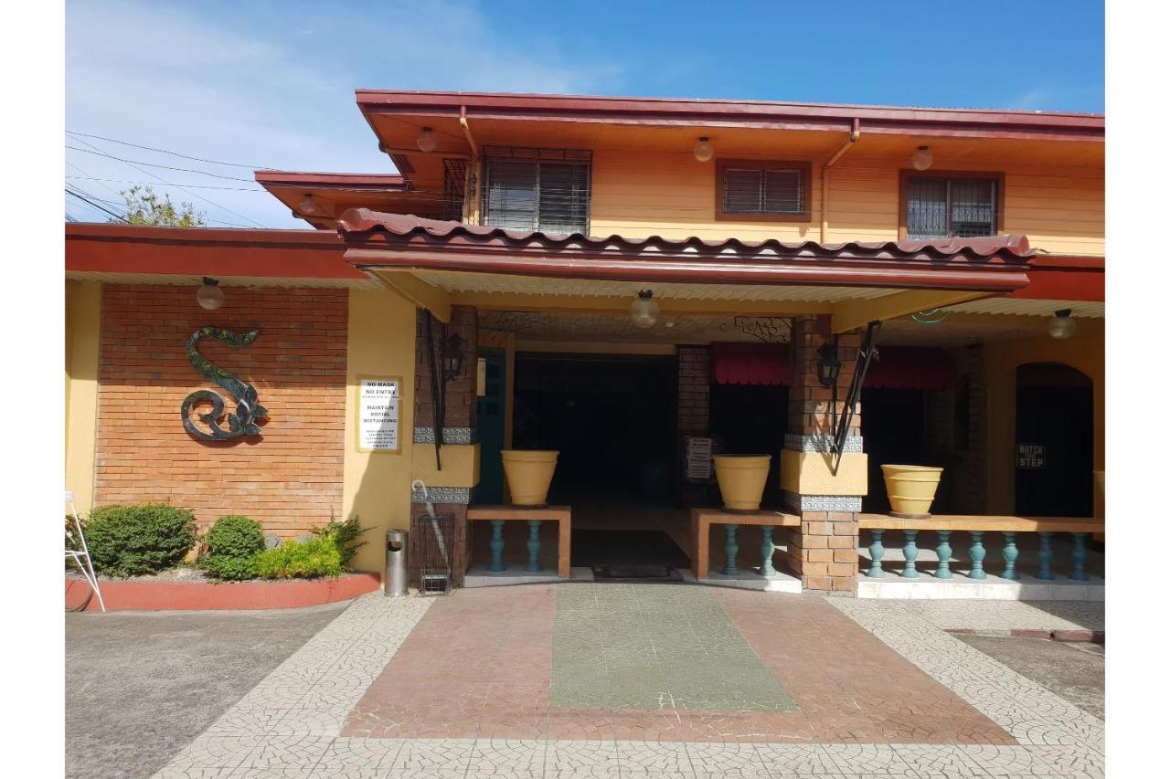 Saltimboca Tourist In Hotel Bacolod Exterior foto