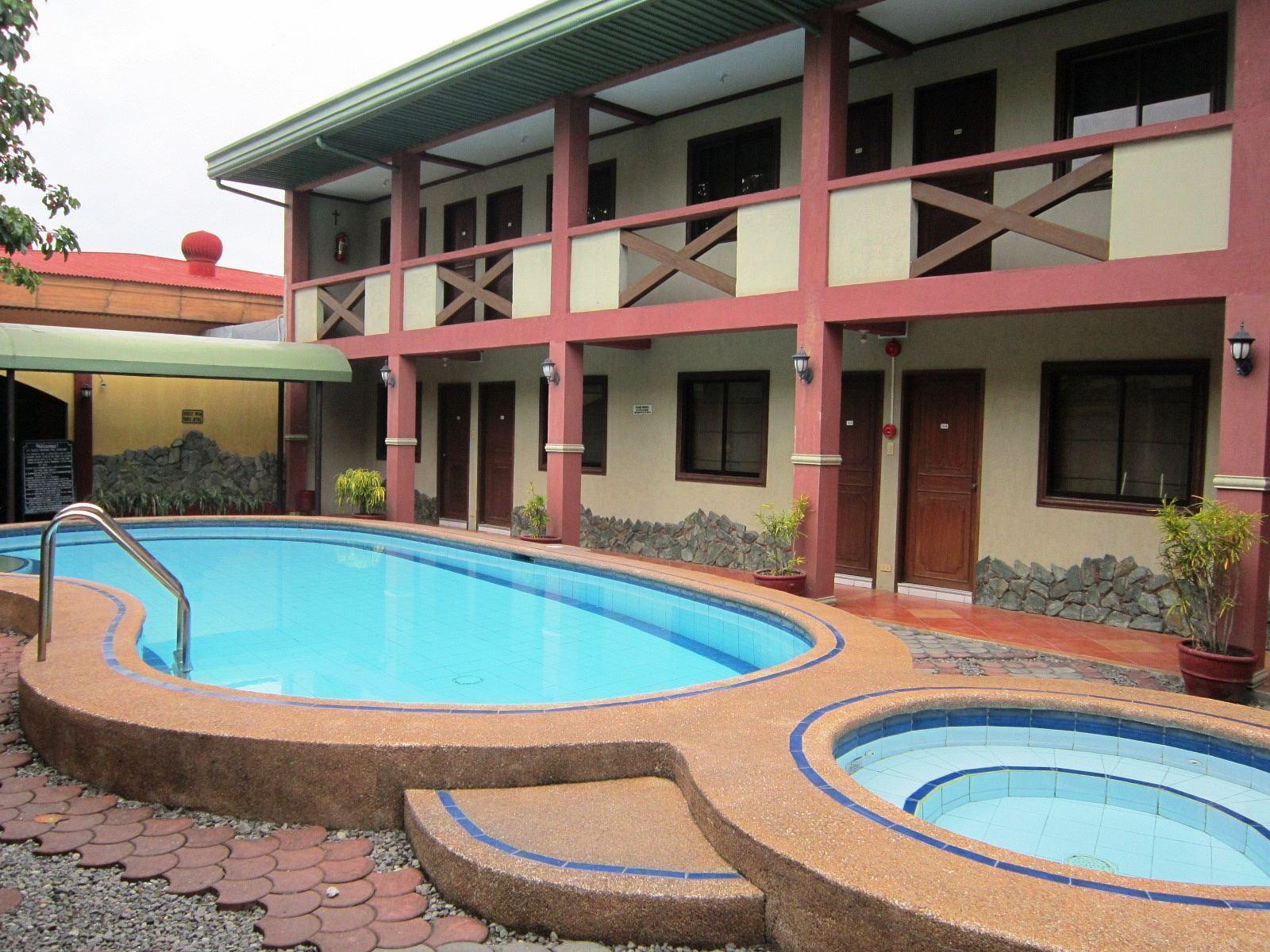 Saltimboca Tourist In Hotel Bacolod Exterior foto